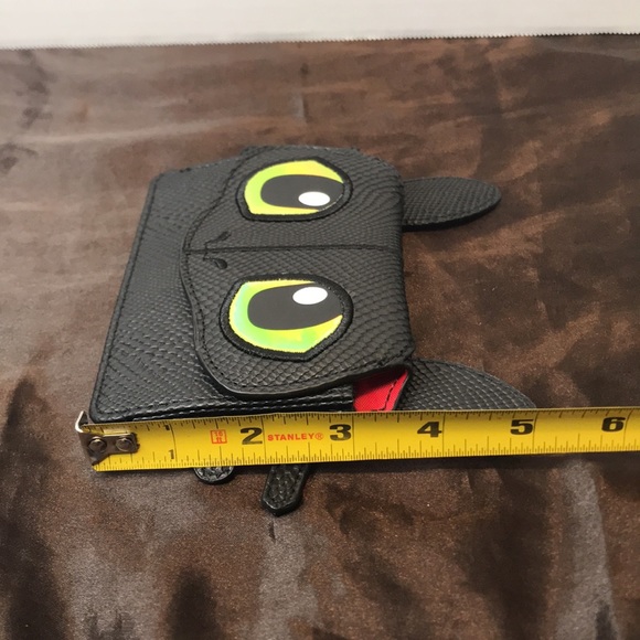 How to Train Your Dragon Coin Purse Key Chain Holder - Picture 8 of 8